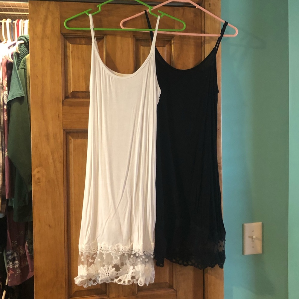 A black & white lace extender